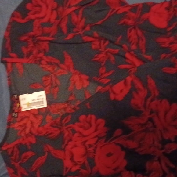 Women's long sleeved ruffle dress - Picture 2 of 8